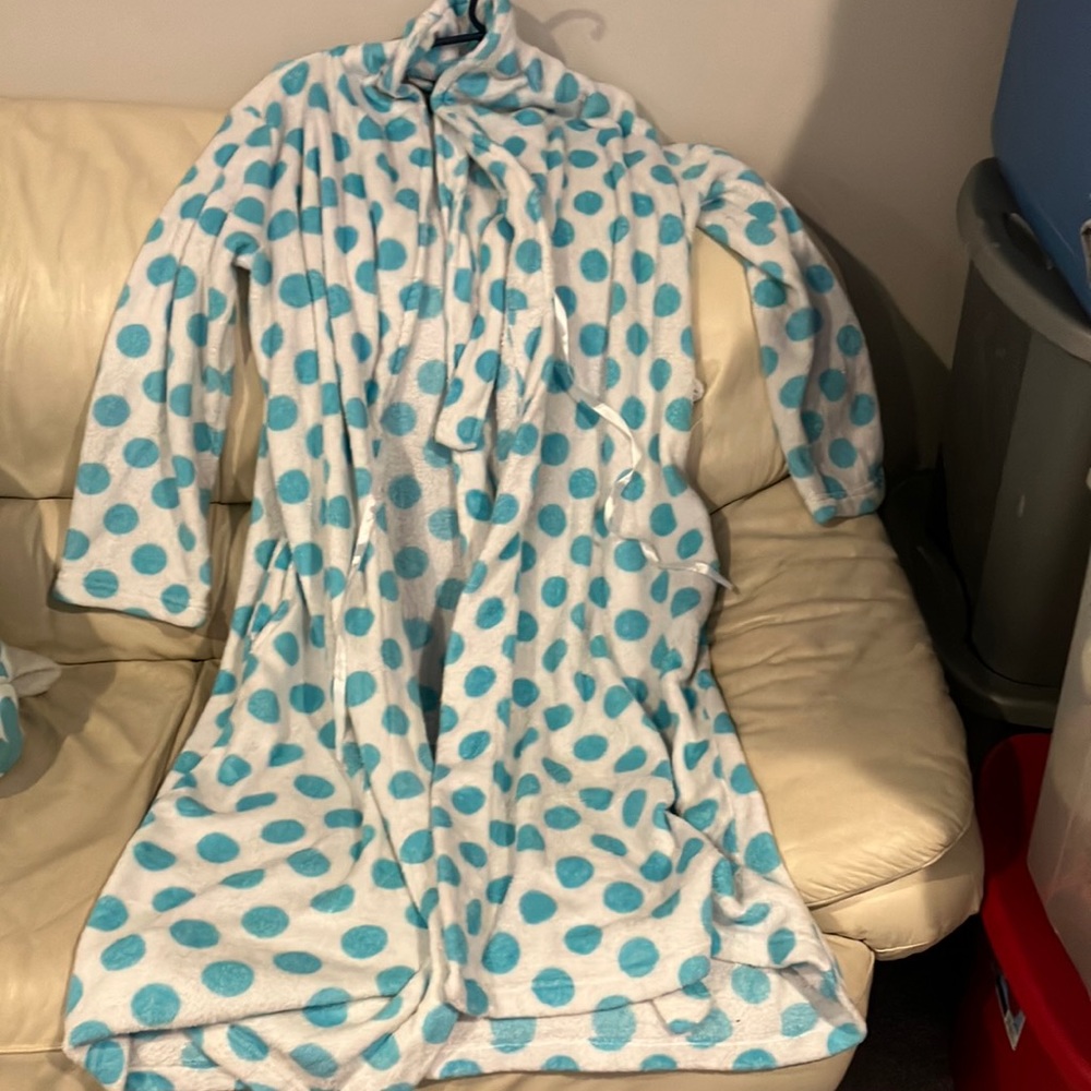 Kim Rogers Blue/White Robe - Picture 1 of 10